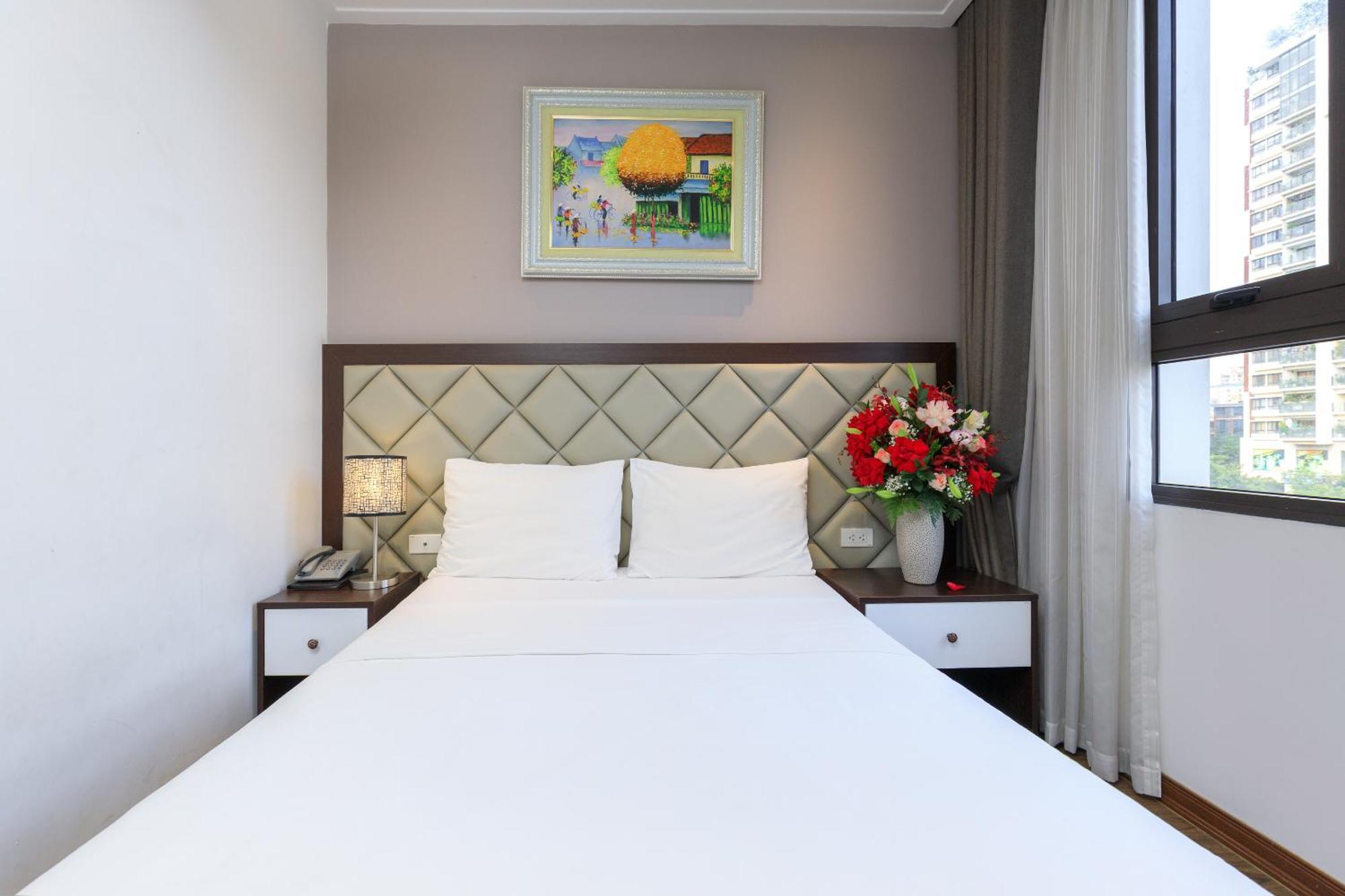 Yolo Wa Hotel — Photos 1